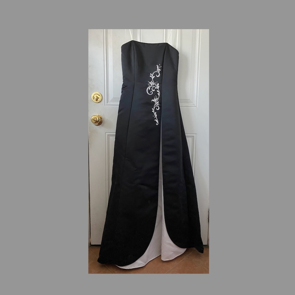 Black Strapless Prom Dress Floor Length